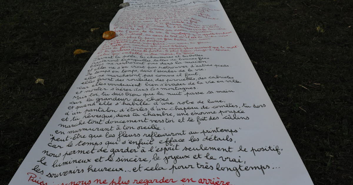 Saint-Martin-le-Vinoux. Plus de 200 auteurs pour écrire le plus long poème du monde