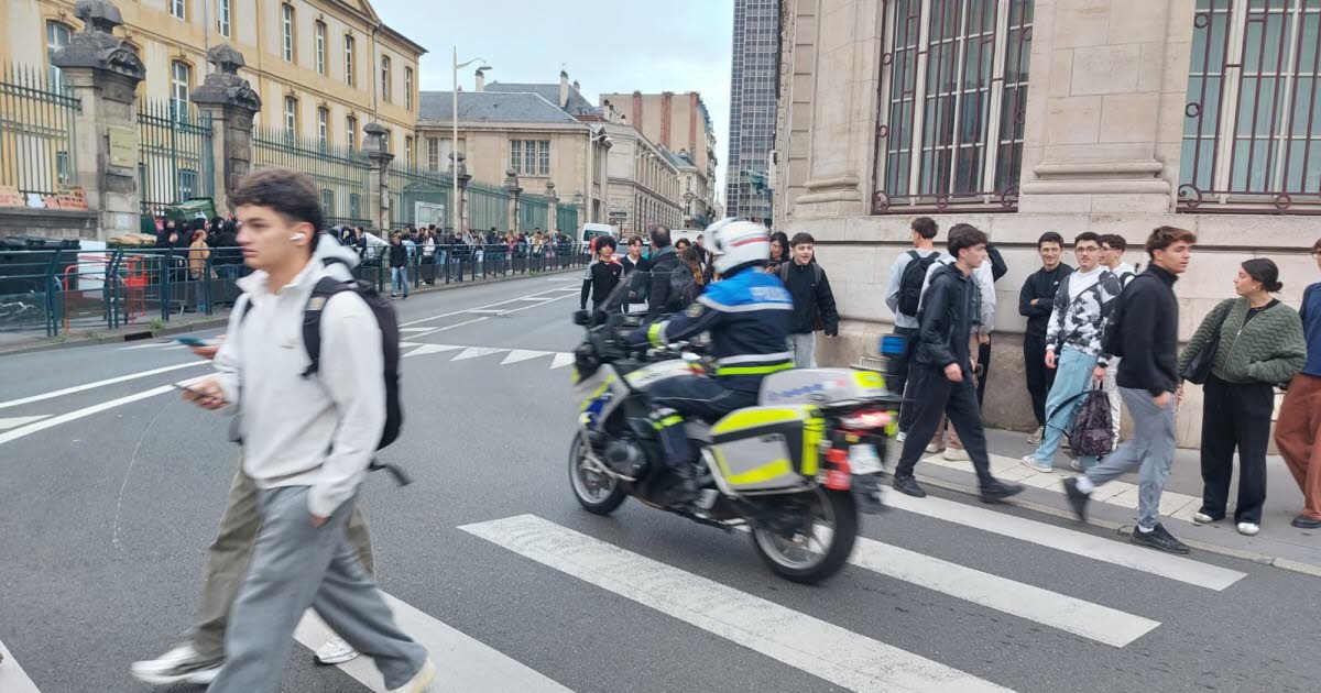 le lycée Poincaré de Nancy est bloqué, le calme sur les principaux axes de circulation... en Lorraine, suivez avec nous cette journée de mobilisation