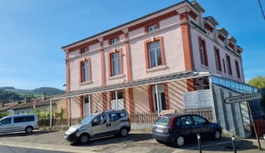 Loire. Un pied de sanglier découvert devant la mosquée du Chambon-Feugerolles
