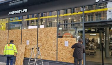 le magasin JD Sports se barricade « par précaution »