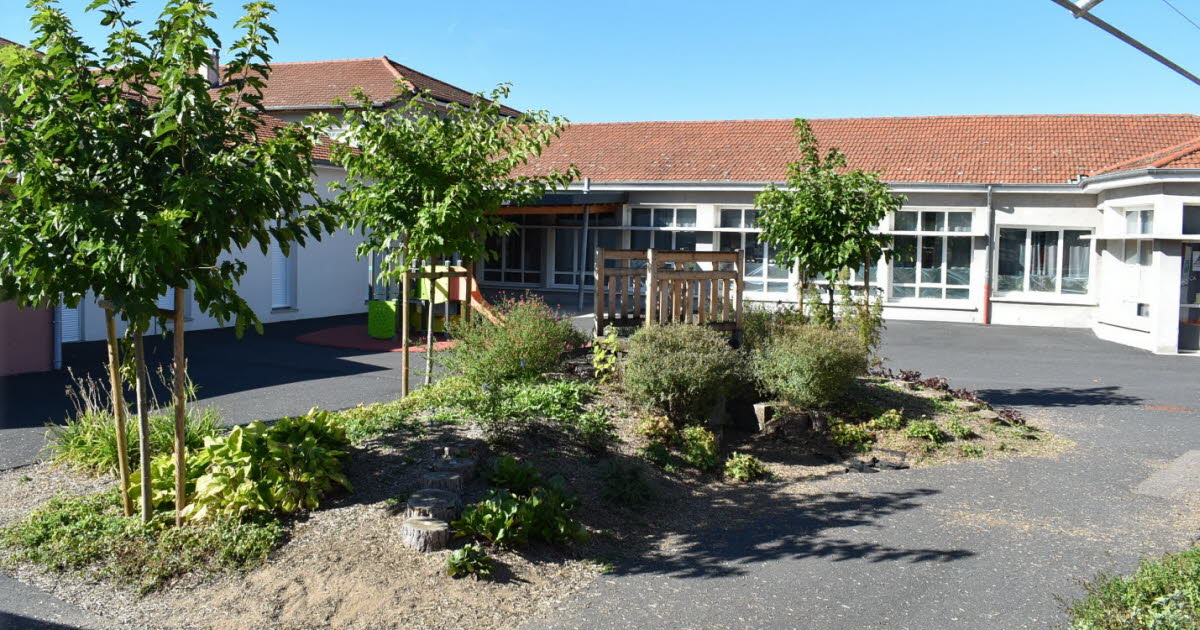 Le Chambon-Feugerolles. Îlots végétalisés, arbres, bacs de jardinage… Les cours d’école se mettent au vert