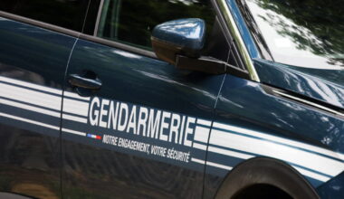 Isère. Deux gendarmes blessés par des tirs de feux d'artifice près de Grenoble