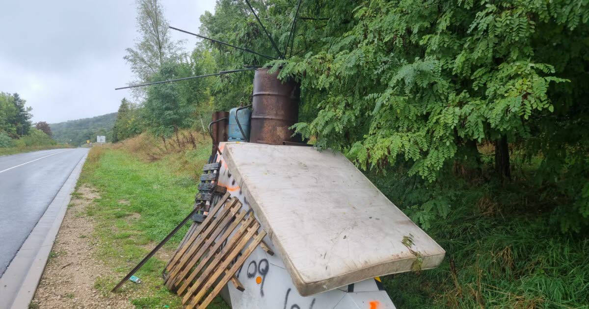 Meurthe-et-Moselle. Le radar de chantier de la voie de contournement à Malzéville recouvert d’immondices