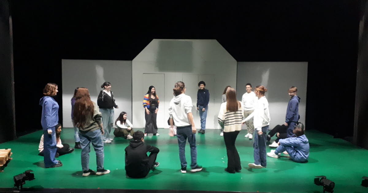 Métropole de Lyon. « On ressent la frilosité des publics scolaires », le futur incertain du Pass culture menace ce théâtre