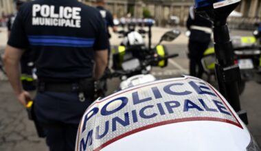 trois mois de prison ferme