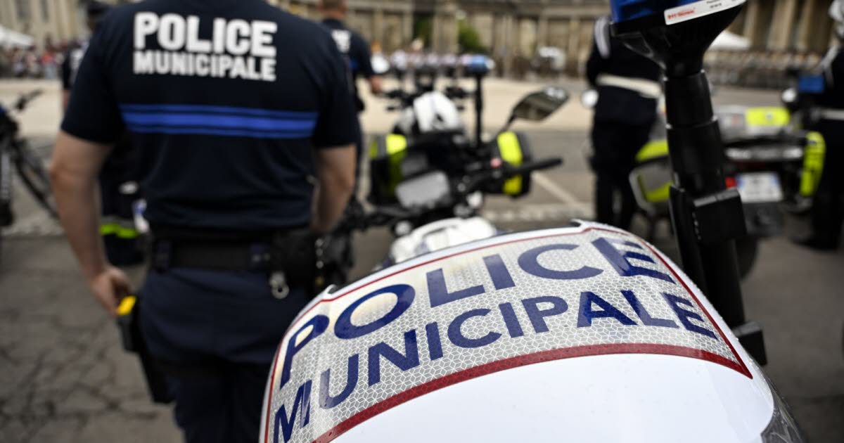 trois mois de prison ferme