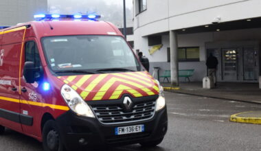 Loire. Le conducteur perd le contrôle et percute un poteau téléphonique et internet à Sorbiers