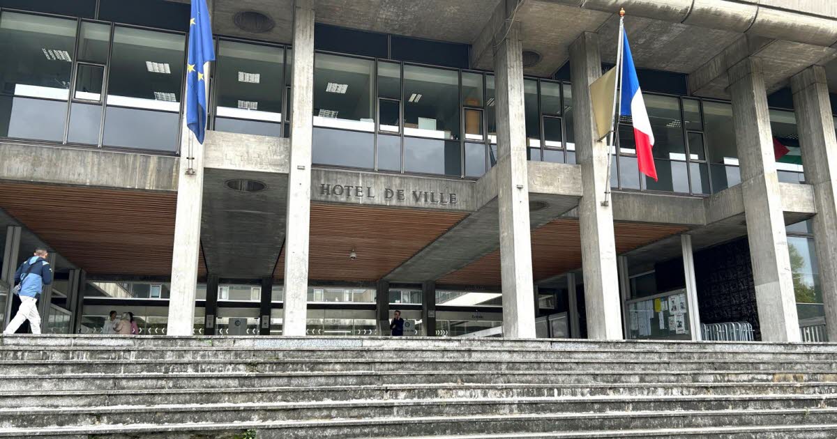 Grenoble. Le drapeau palestinien a été retiré du fronton de la mairie