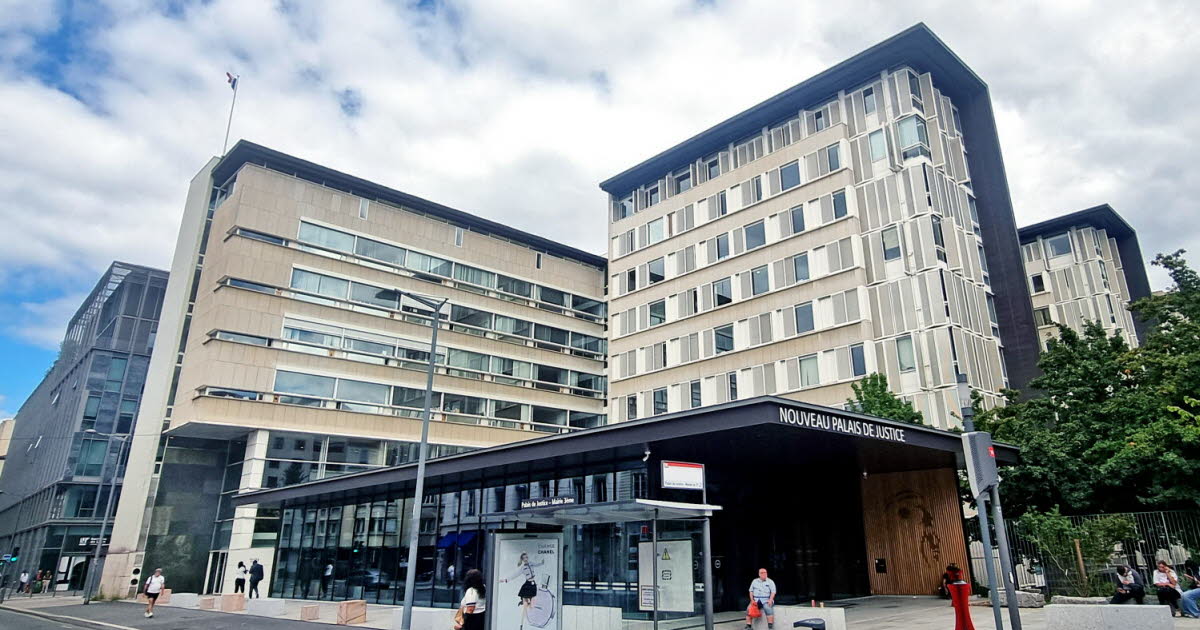 Lyon. L’animateur-enseignant avait téléchargé des images pédopornographiques pour soigner son trauma