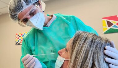 les contaminations repartent en hausse, le nouveau variant « Frankenstein » progresse