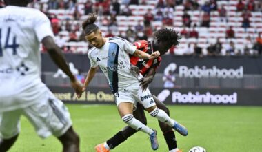 Nice accroché par le Paris FC, le match un temps interrompu après des chants homophobes