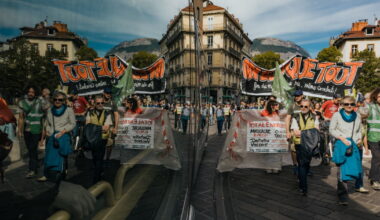 En images. Entre 900 et 1000 personnes à la marche pour le climat à Grenoble