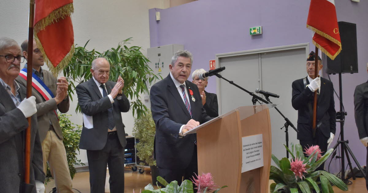 Le Chambon-Feugerolles. Jean-François Barnier a été fait Chevalier de la Légion d’honneur