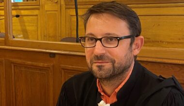 18 mois ferme et mandat de dépôt