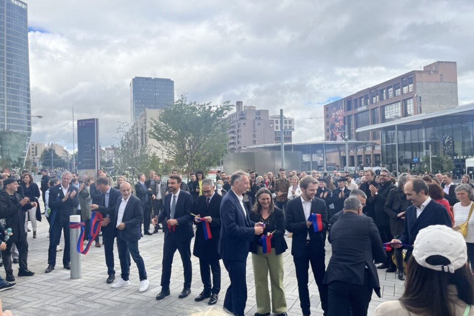 Les élus de la Ville et de la Métropole de Lyon ont inauguré la place ce lundi 22 septembre.