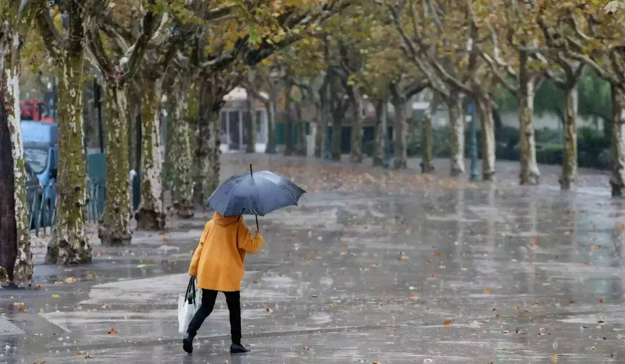 Pluie intense, rafales de vent, grêle à craindre: le Var placé en vigilance orange ce samedi