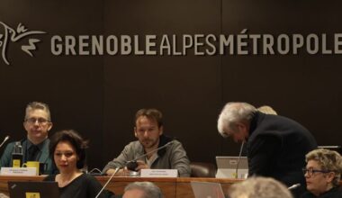 "Cela permettait un bon équilibre", la réduction du nombre d'élus à la Métropole de Grenoble est dénoncée par les petites communes, moins représentées