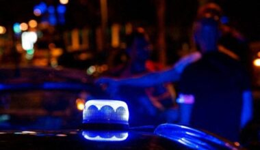 des policiers ont été menacés, plusieurs impacts de tirs retrouvés