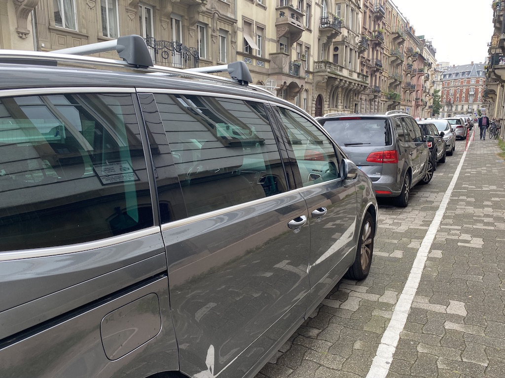 stationnement voitures