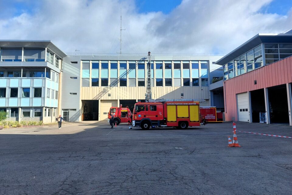 La cour de la caserne Gambetta. 