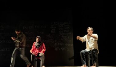 on a vu « Le porteur d’histoire », d’Alexis Michalik aux Salinières