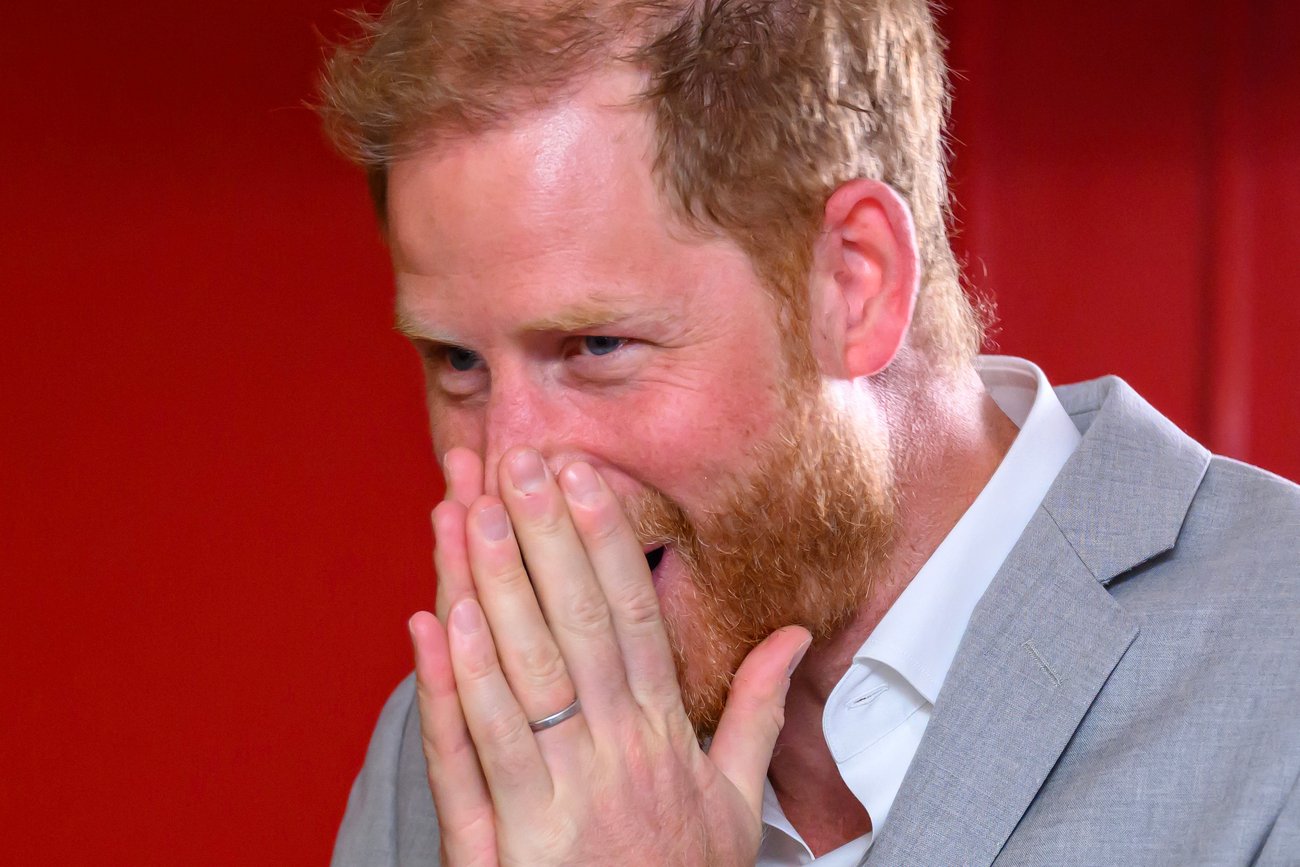 Prince Harry : sa visite surprise en Ukraine est "un défi" à la famille royale et à son père