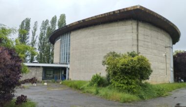 rachetée, cette église est devenue... une salle de vente aux enchères