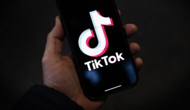 Les adolescents sont-ils conscients d'être piégés par TikTok ?