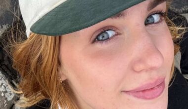 Voyez les jolies photos de Sophie Nélisse en voyage à travers l’Europe