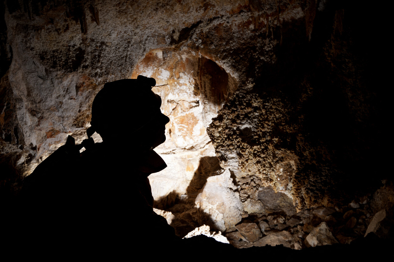 Un spéléologue se retrouve coincé dans une grotte près de Rouen