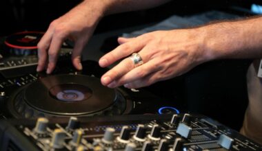 Après une fête à Bordeaux, deux DJ se font voler pour 10 000 euros de matériel