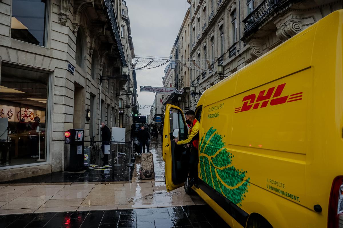 les livraisons des plateformes de commerce en ligne bientôt limitées au matin