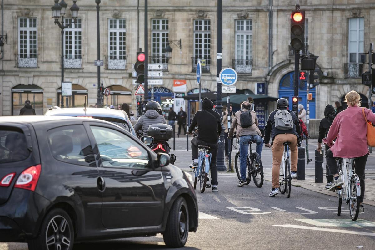 Circulation à Bordeaux. « Les boulevards, quelle réussite ! » Pierre Hurmic estime avoir rééquilibré les déplacements