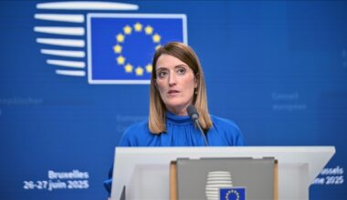 La présidente du Parlement européen arrive dans la capitale ukrainienne