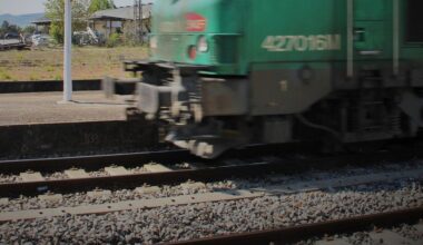 Une personne percutée par un train dans le Loiret, la ligne ferroviaire Paris-Bercy-Nevers interrompue