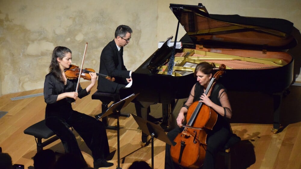 Musique maestra ! Trio & Co met en lumière cinq compositrices sur le CD "Musical bounce back"