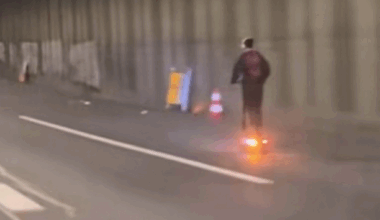 Lyon. Filmé en trottinette électrique surpuissante sous un tunnel du périphérique
