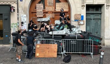Un blocus dans le calme au lycée Montgrand à Marseille, une cinquantaine de lycéens mobilisés