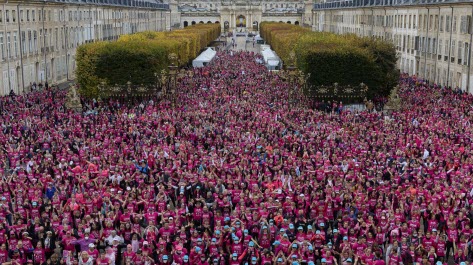 Une vague rose de marcheurs et de coureurs a déferlé sur Nancy l'année dernière. Photos ER /Patrice SAUCOURT