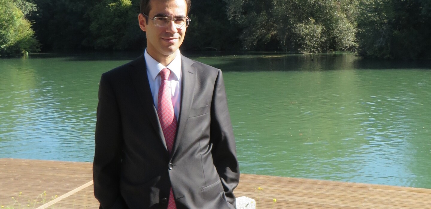 Concurrence : qui fait de la politique ? L’Amérique ou l’Europe ? – par Bruno Alomar