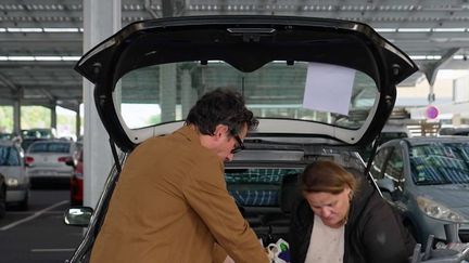 "On fait déjà assez d'efforts", 9 Français sur 10 n’ont plus confiance dans la classe politique