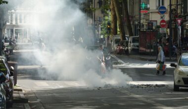 la manifestation vire en violences, la Presqu'île ciblée