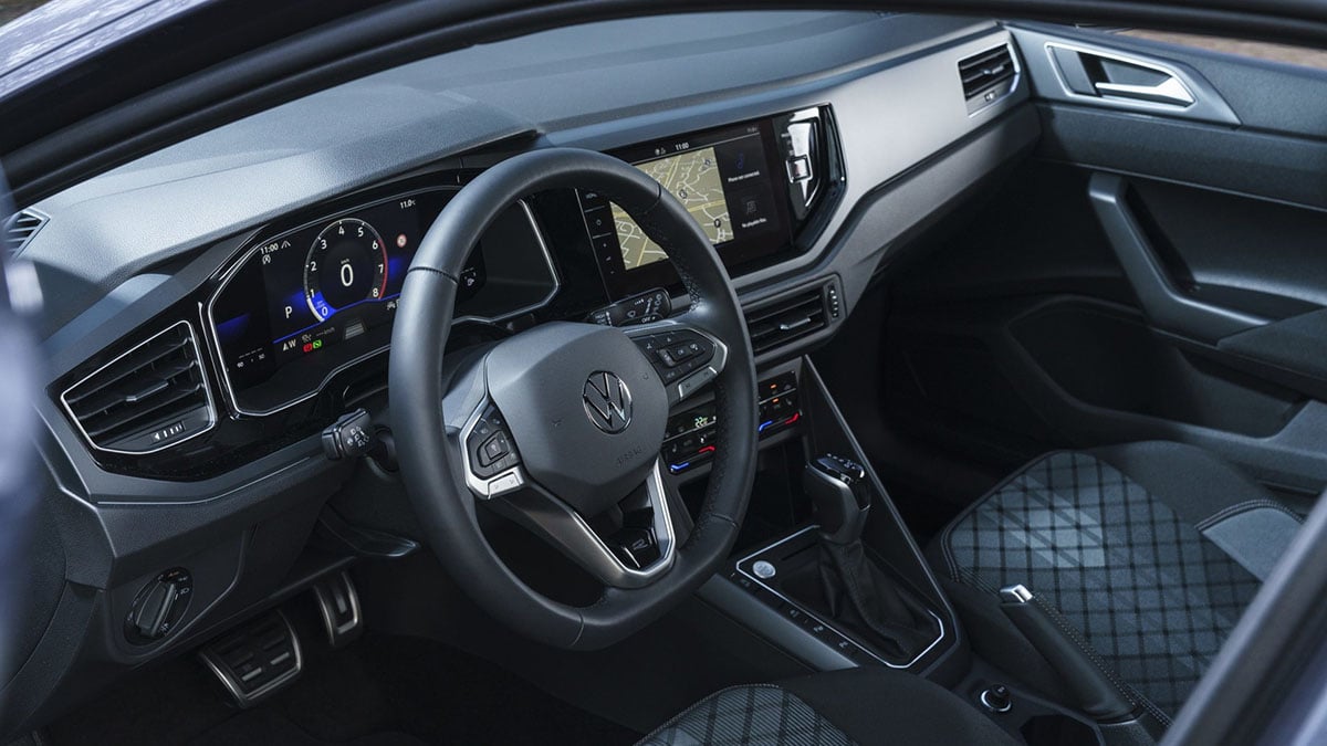 Tableau de bord numérique du Volkswagen Taigo 2025 avec écran tactile central