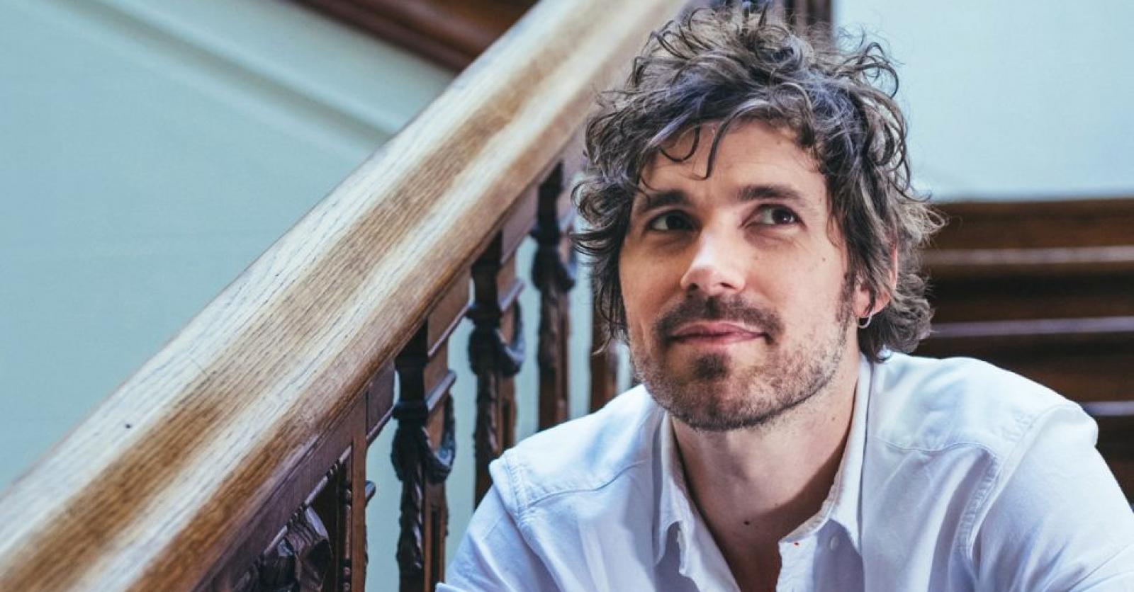 «Je crois être aveugle quand j’écris, et l’écriture me redonne la vue» (entretien)