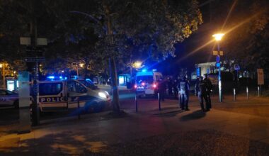 manifestants et police sont sur place