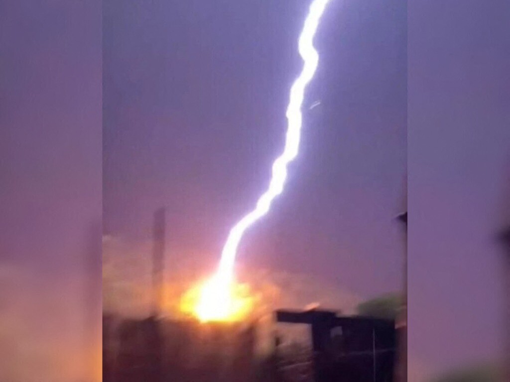 la foudre frappe une maison et fait sursauter les Niçois