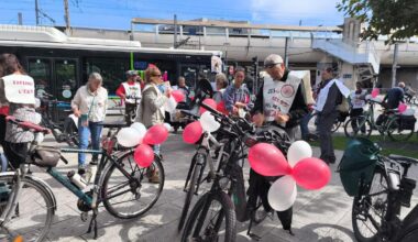 À Bordeaux, une cinquantaine de personnes font la « Vélorution » pour dénoncer les politiques migratoires