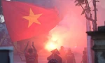 Les fans apportent l'esprit A80 pour encourager l'équipe U23 du Vietnam