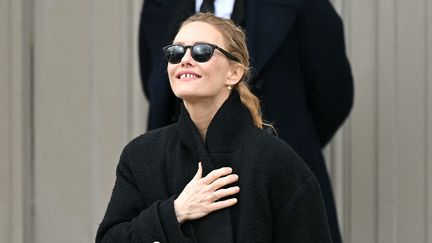 Vanessa Paradis lors d'un défilé Chanel en janvier 2025. (JULIE SEBADELHA / AFP)