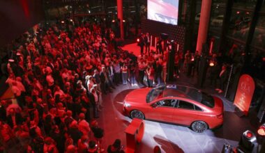 Près de Lyon. Inauguration de l’impressionnante concession Mercedes-Benz -